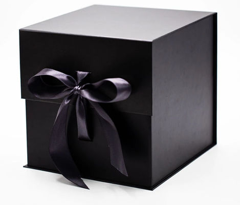 Boîte-cadeau magnétique pliable écologique de fermeture de caisses d'emballage de carton avec le ruban