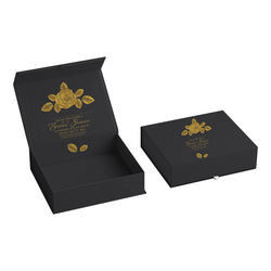 Boîte se pliante magnétique recyclable d'emballage de cadeau d'habillement du carton CMYK de boîte-cadeau