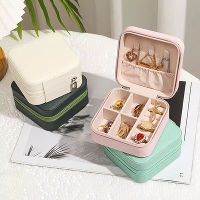Cuir sulfurisé d'unité centrale de petites de boîte à bijoux d'ODM boucles d'oreille portatives de goujon