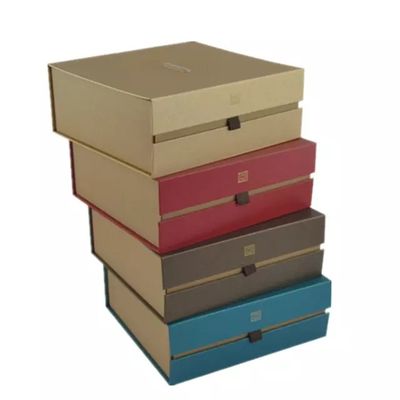 Boîte-cadeau de bijoux faits sur commande recyclables de caisses d'emballage de carton de couleur de CMYK/Pantone