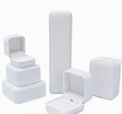 Boîte de luxe Debossed biodégradable d'emballage de bijoux de collier