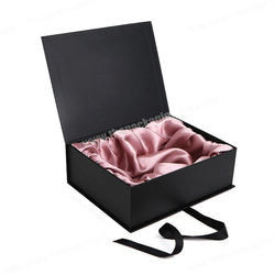 ODM PMS vêtx la boîte en carton de empaquetage de papier d'habillement de boîte déjouent l'estampillage