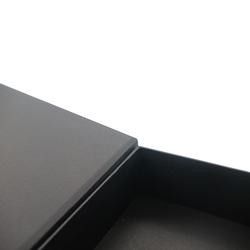 Boîte-cadeau magnétique d'habillement de carton de rectangle de boîte d'emballage de vêtement