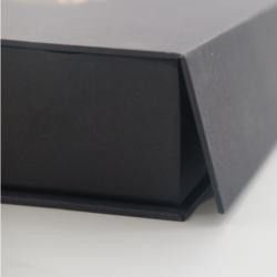 Boîte-cadeau magnétique d'habillement de carton de rectangle de boîte d'emballage de vêtement
