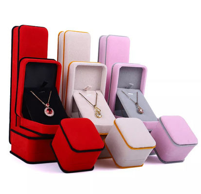 Boîte à bijoux ISO9001 de velours d'OEM Ring Necklace Packaging Box Pink