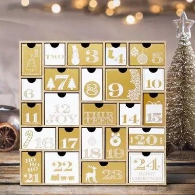 Boîte-cadeau de carton de Noël de forme d'arbre avec le petit tiroir